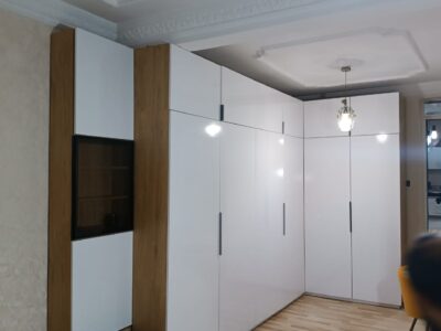 Armoire blanc en L
